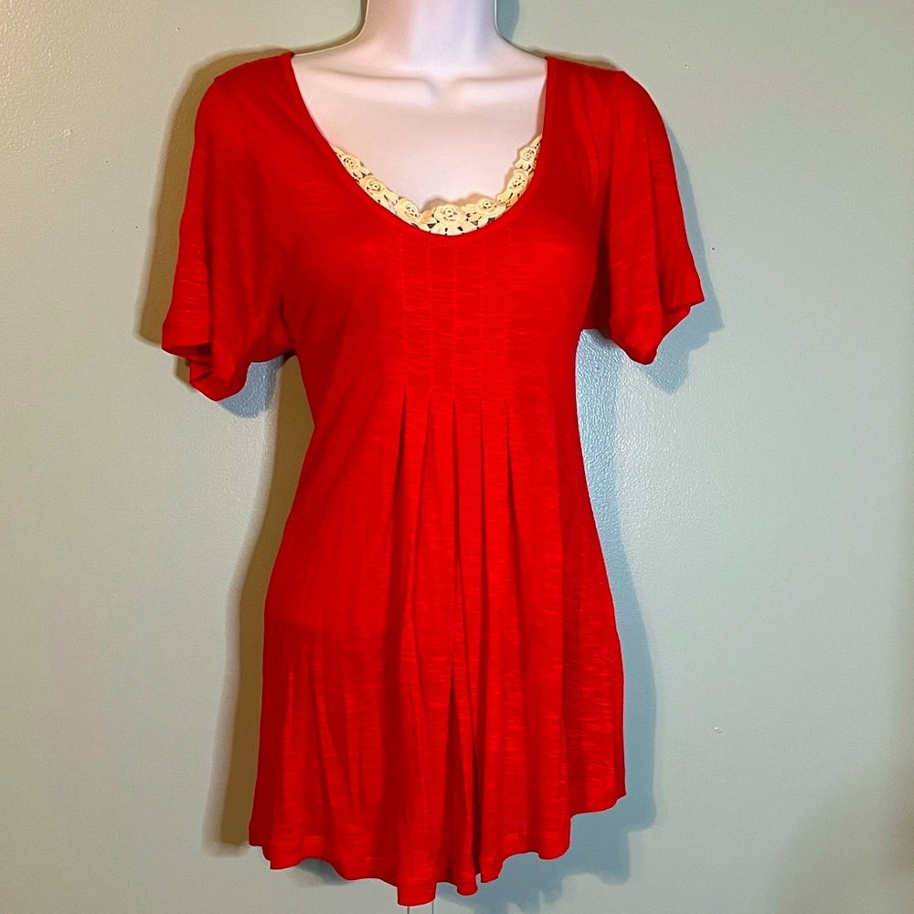 Cha Cha Vente Blouse Size‎ Large Keyhole on Back